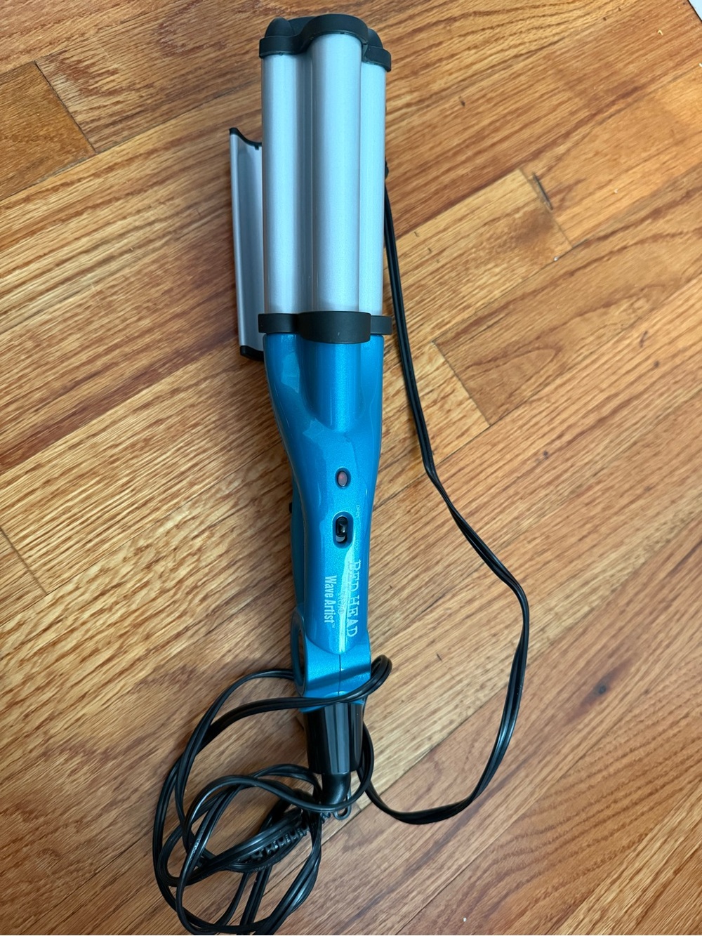 BED HEAD TIGI WAVE ARTIST Curling 3 Waving Iron Beach Hair Crimper TEAL BLUE